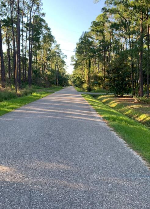 Pet Friendly Tranquil Cottage With Fire-Pit And Seasonal Hot Tub Sept-March Minutes To Beaches Dauphin Island Exterior foto