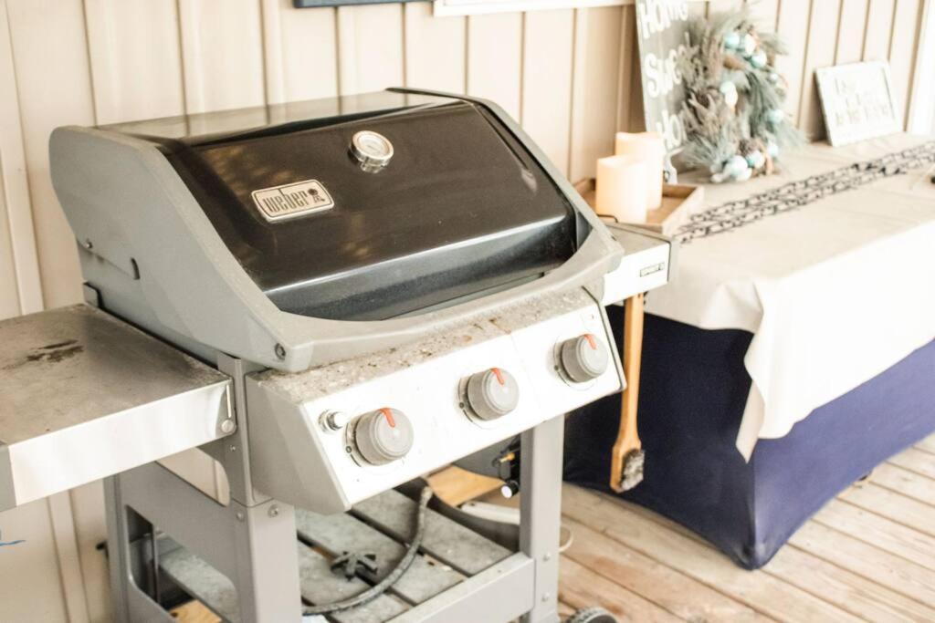 Pet Friendly Tranquil Cottage With Fire-Pit And Seasonal Hot Tub Sept-March Minutes To Beaches Dauphin Island Exterior foto